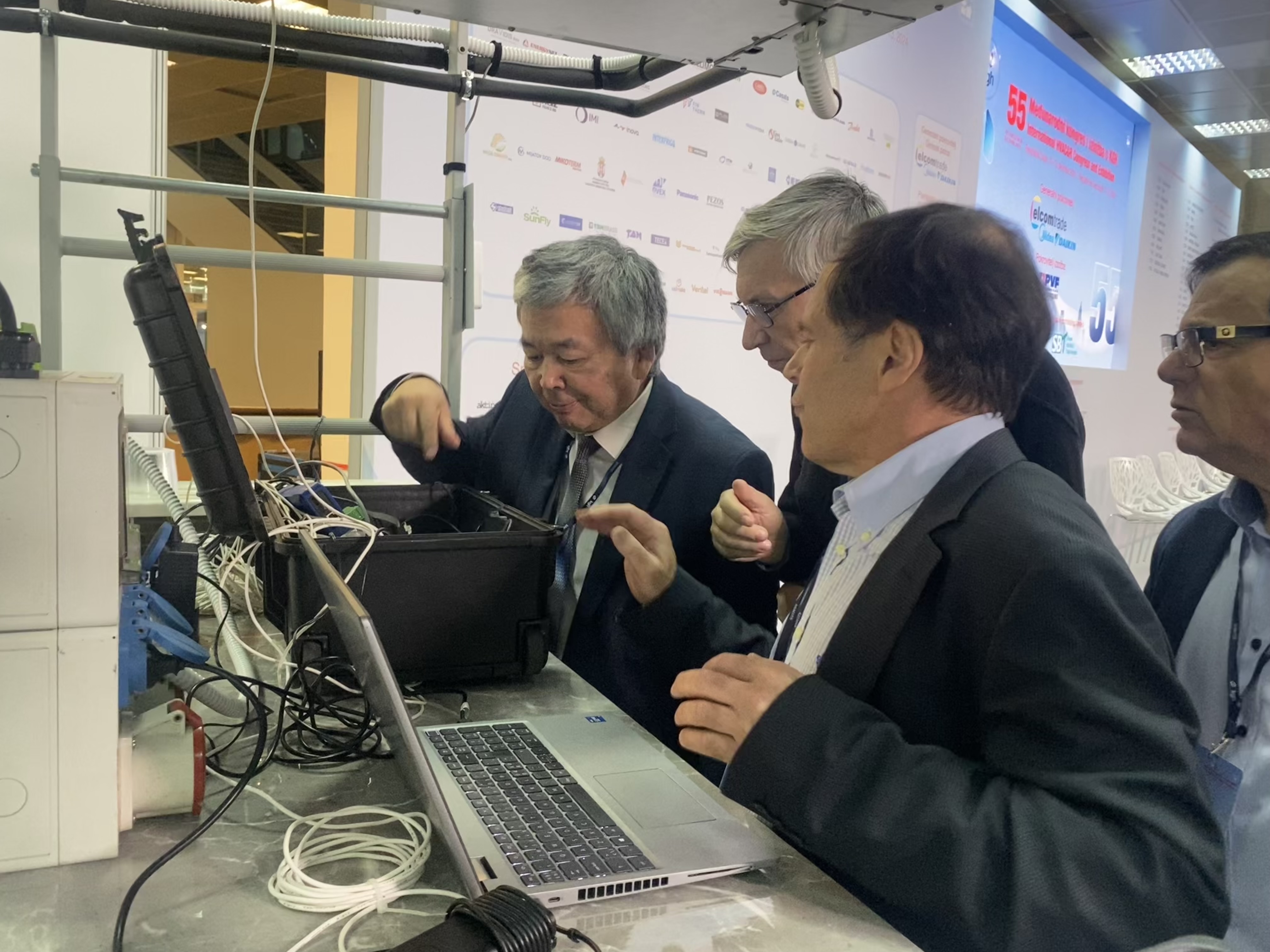 Figure 4: Demonstration session for ECA countries and KGH congress participants