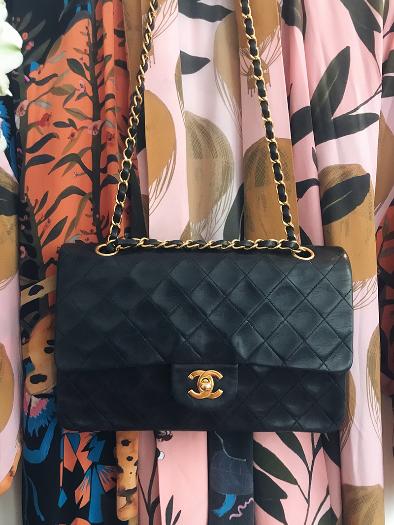 Vintage chanel och färgstarkt mode