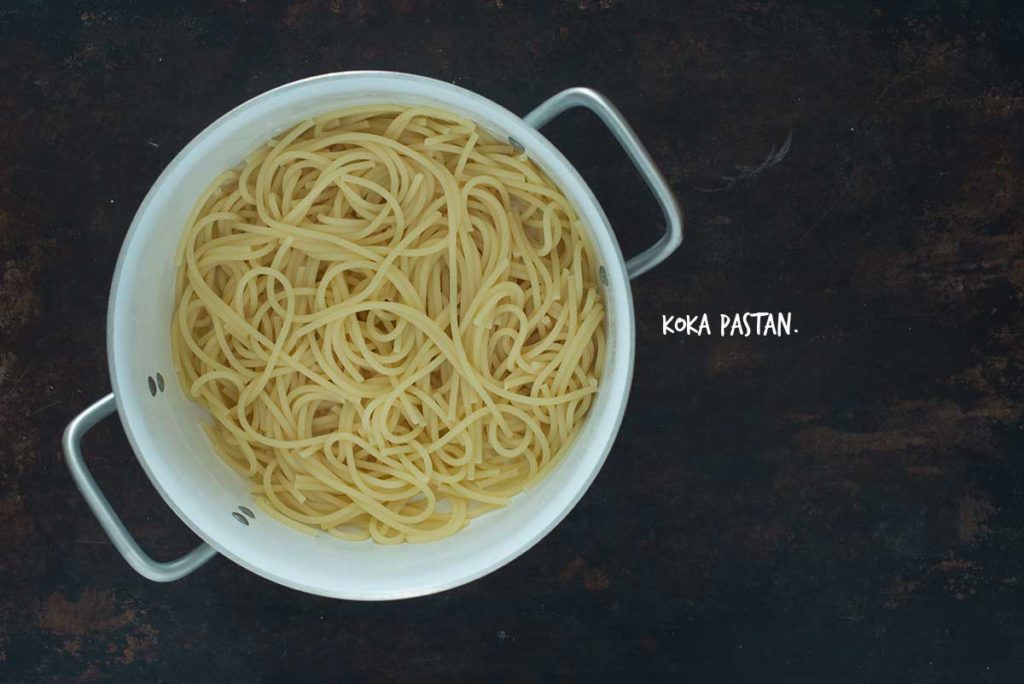 Recept: Pasta med champinjoner och karamelliserad rödlök | Frk. Kräsen