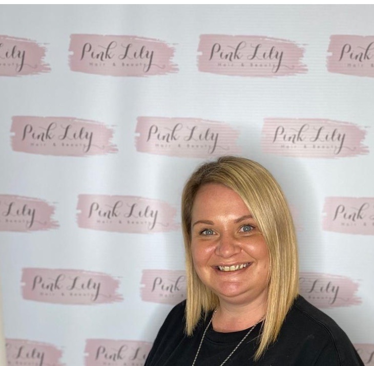 Angie Cargill hair