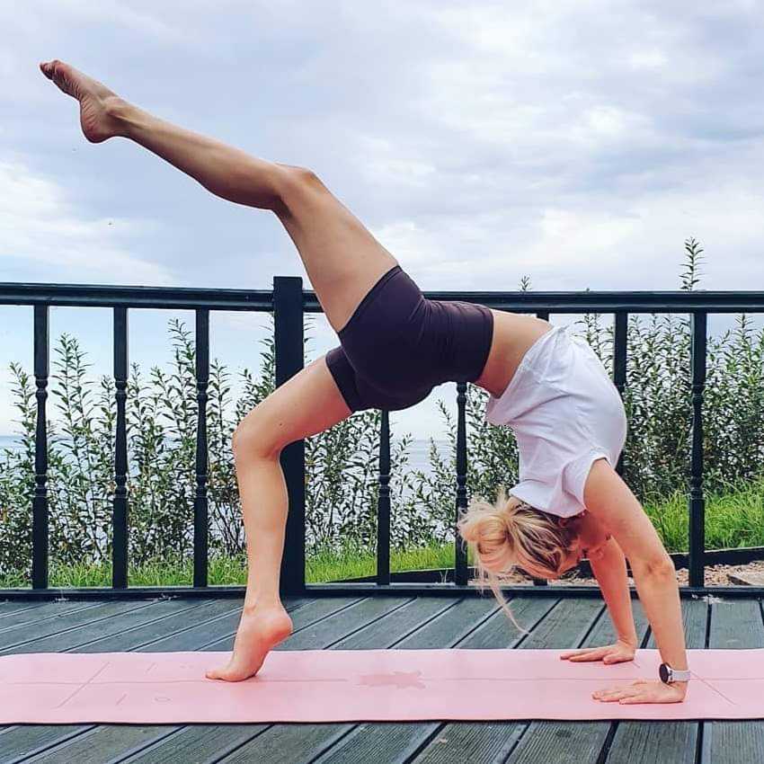 Yoga Megs