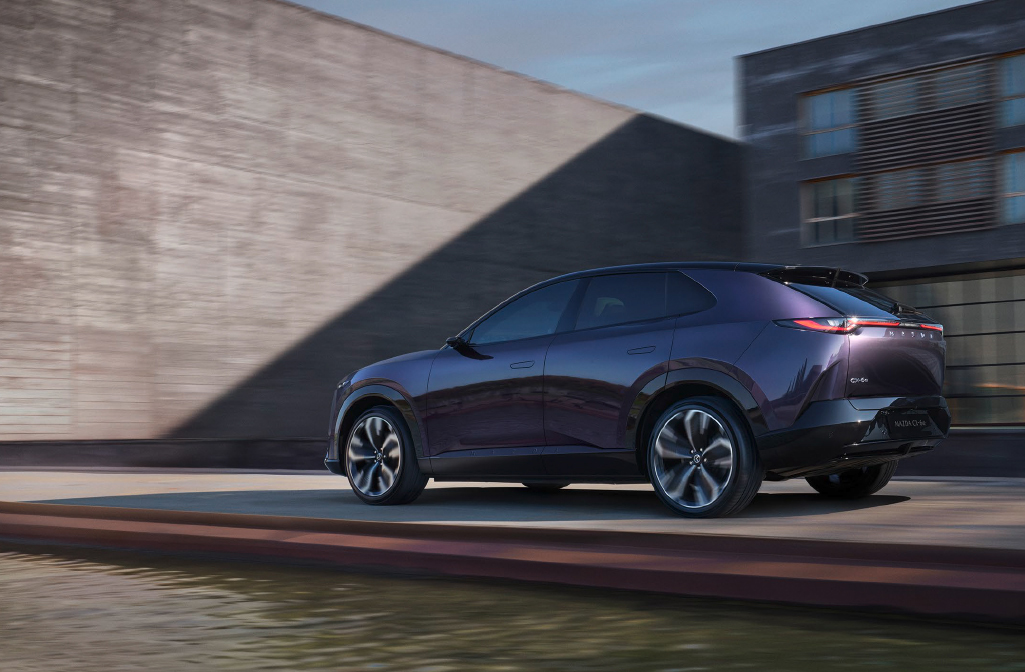 MazdaCX-6e-design1x.jpg