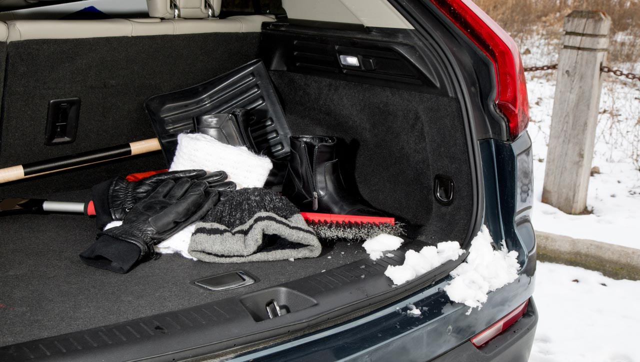 Dette bør du alltid ha i bilen om vinteren