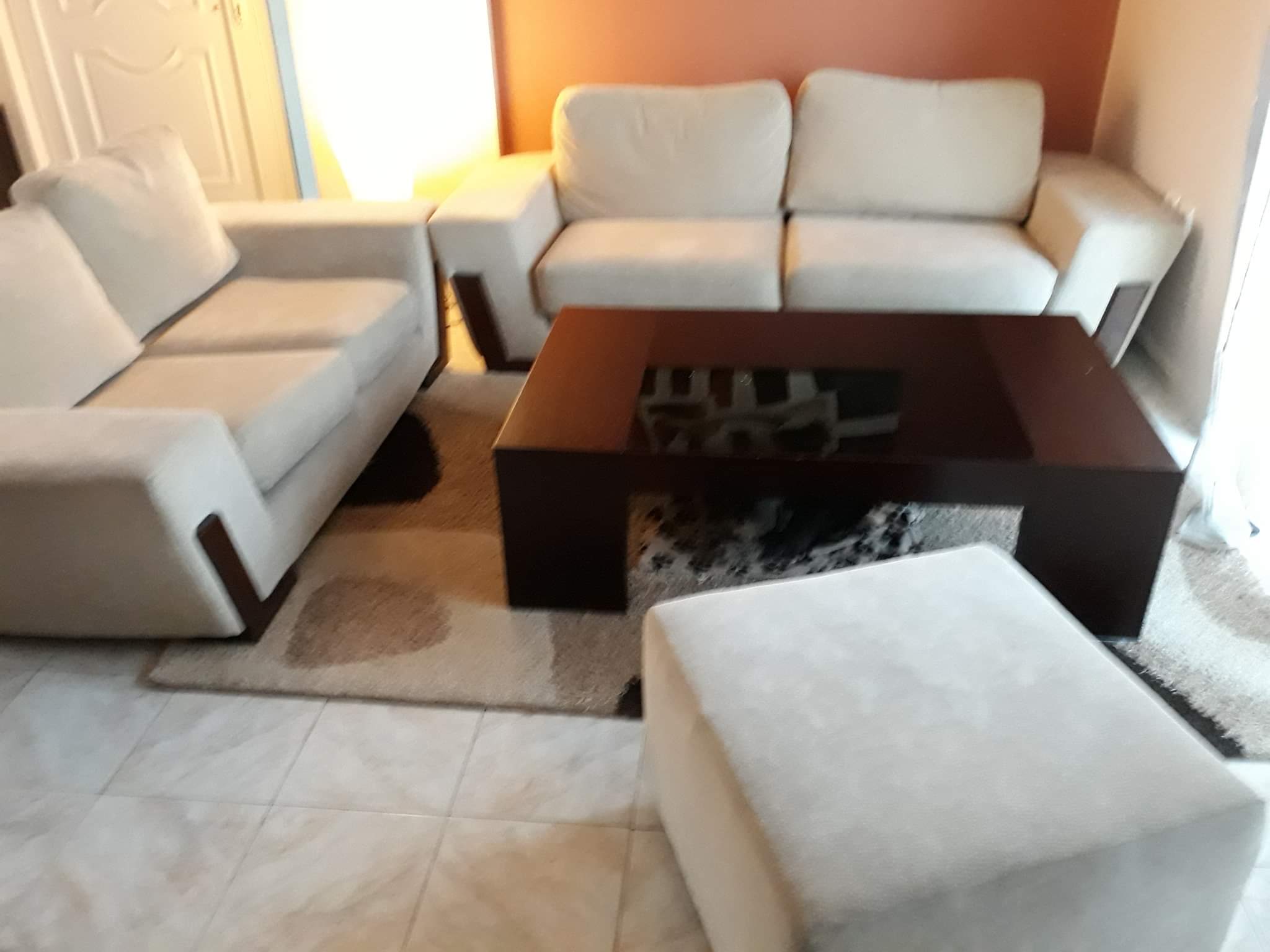 Μεταχειρισμένα επιπλα