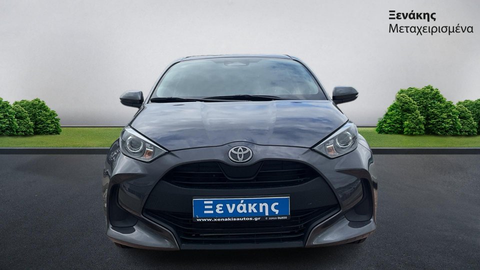 TOYOTA YARIS BUSINESS 1.5 HSD 2025 (2)