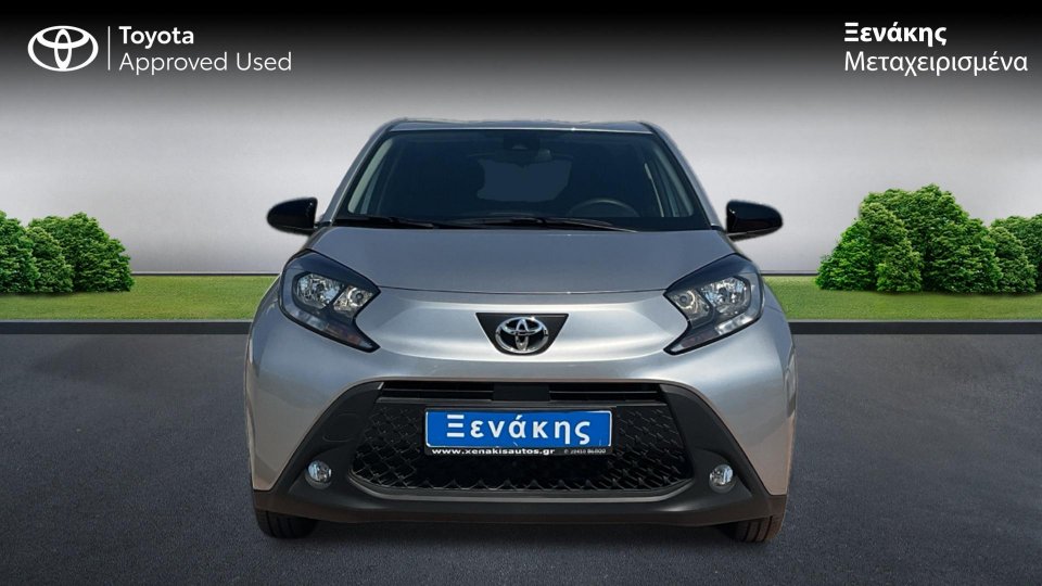 TOYOTA AYGO X-PLAY 1.0 2024 (2)