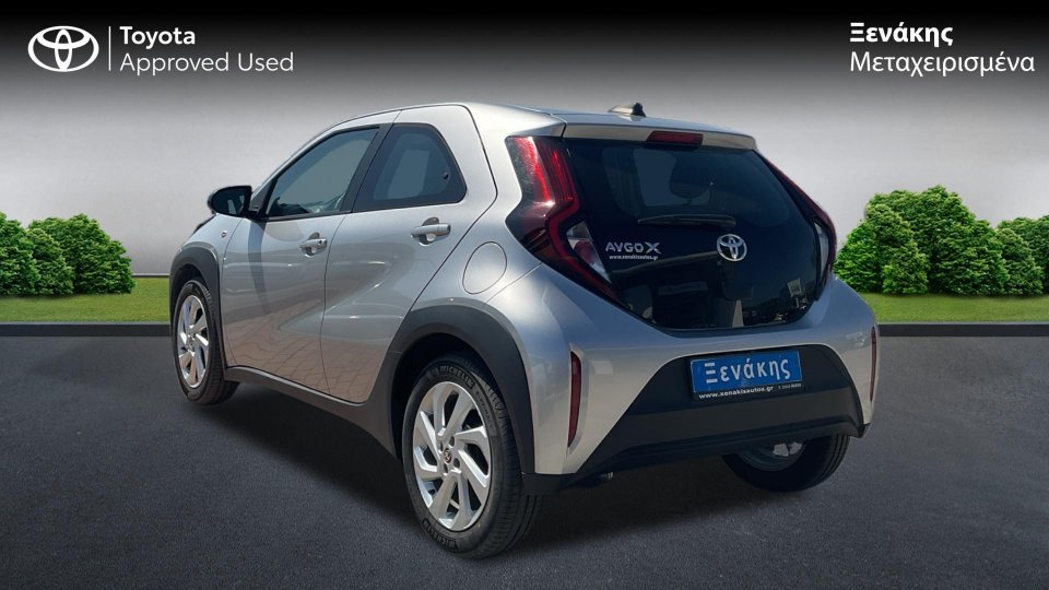 TOYOTA AYGO X-PLAY 1.0 2024 (4)