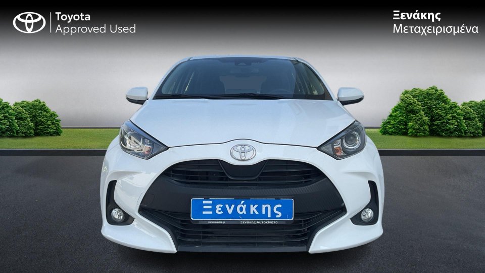 TOYOTA YARIS 1.5 125PS 2024 (2)