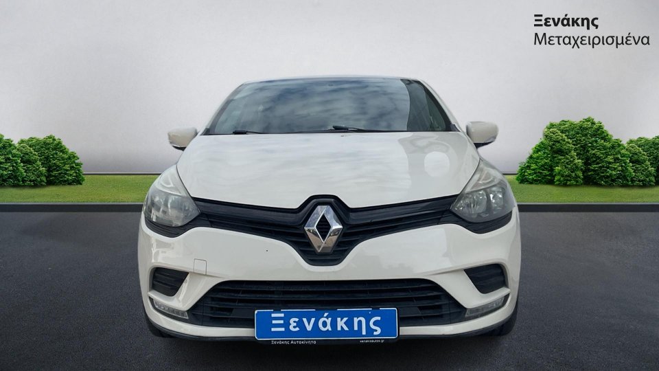 RENAULT CLIO 1.1 2018 (2)