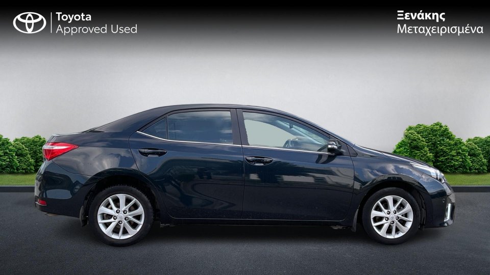 Toyota Corolla LOUNGE SDN 1.6 132PS 2016 (4)