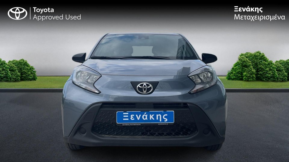 Toyota Aygo X X-PLAY 1.0 72PS 2025 (2)