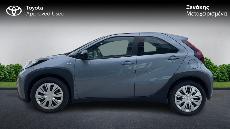 Toyota Aygo X X-PLAY 1.0 72PS 2025 (5)