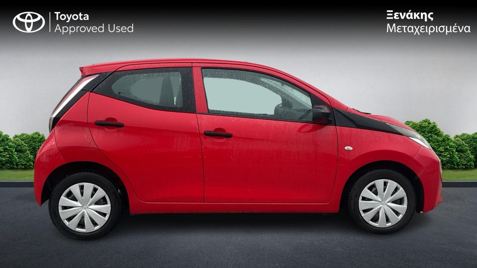 Toyota Aygo X-CITY 1.0 69PS 2017 (4)