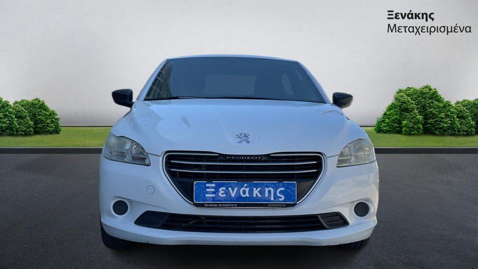 Peugeot 301 1.2 2017 (2)
