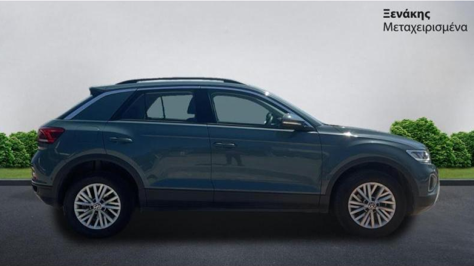Volkswagen T-Roc LIFE 1.0 2023 (4)