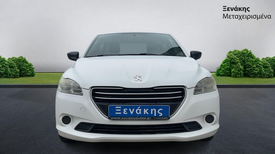 Peugeot 301 1.2 2017 (2)