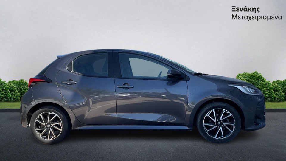 Toyota Yaris ACTIVE PLUS 1.5 2023 (4)
