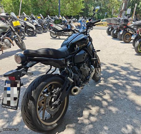 Yamaha XSR 700 2023 (4)