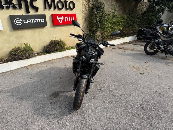 Yamaha MT-09 Y-AMT 2025 (2)