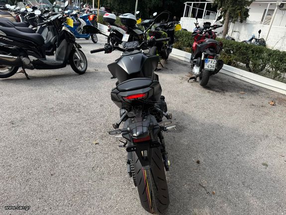 Yamaha MT-09 Y-AMT 2025 (5)