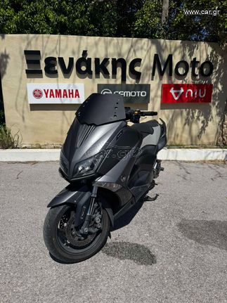Yamaha T-Max 530 2016