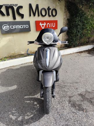 Piaggio Beverly 500 2006 (2)