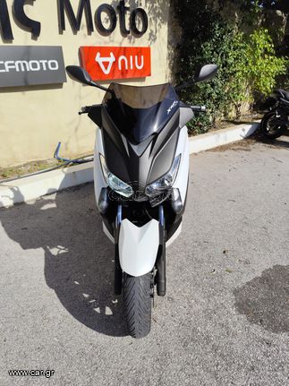Yamaha XMAX 2014 (2)