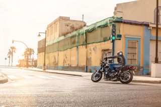 Kawasaki Z900RS 2026 (5)