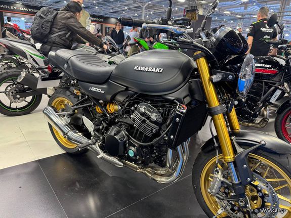 Kawasaki Z900RS 2025