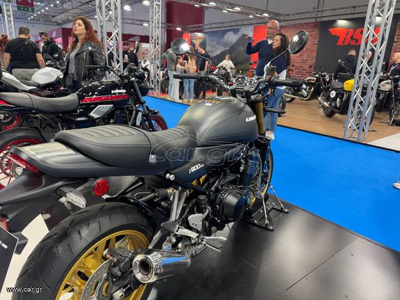 Kawasaki Z900RS 2025 (4)