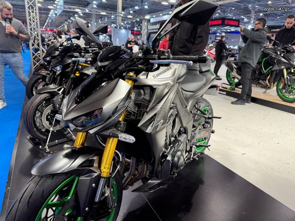 Kawasaki Z 1100 2026 (2)