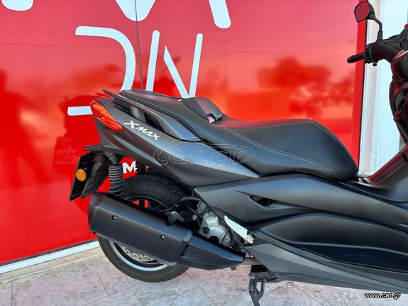 Yamaha XMAX 300 2021 (4)