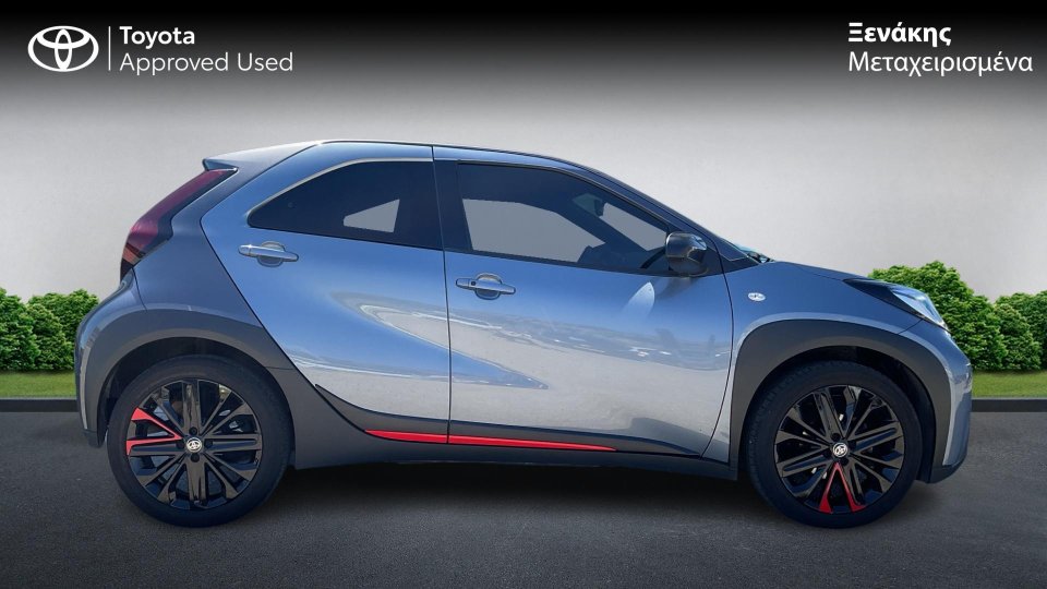 Toyota Aygo X Undercover 1.0 72PS 2023 (5)
