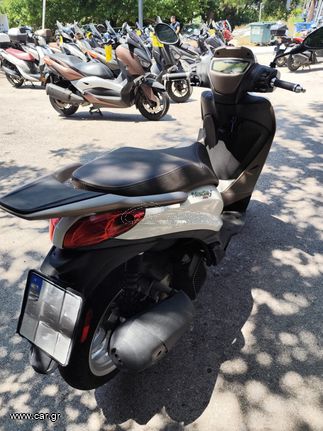 Piaggio Medley 150 2024 (4)