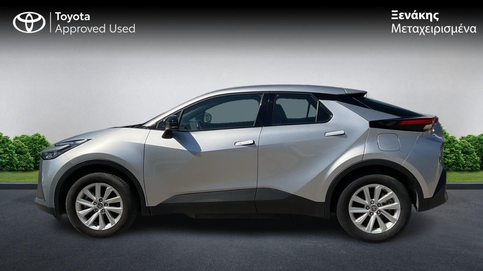 Toyota C-HR C-ULT PHEV 2.0 223PS 2025 (3)