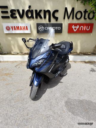 Yamaha TMAX 560 2022