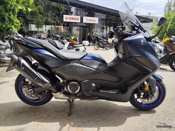 Yamaha TMAX 560 2022 (3)