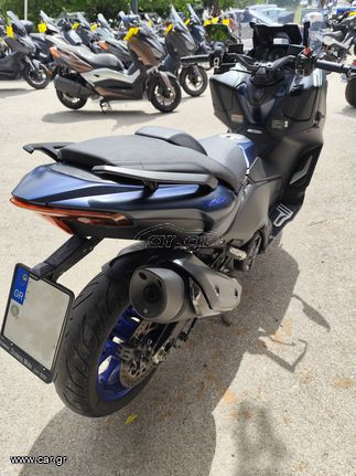 Yamaha TMAX 560 2022 (4)