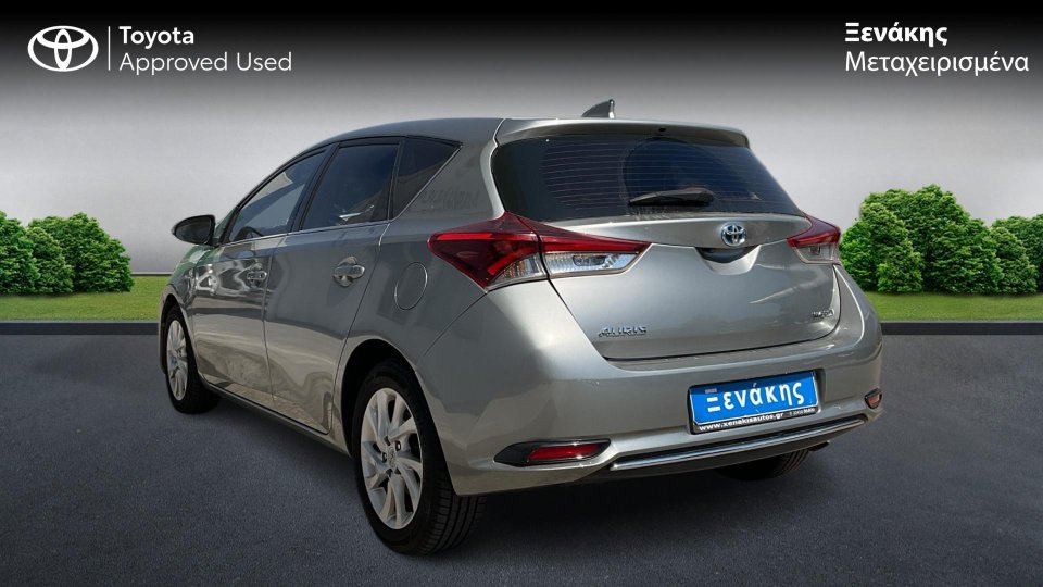 Toyota Auris Active 1.8 136PS 2018 (2)