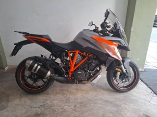 KTM 1290 Super Duke GT 2016 (2)