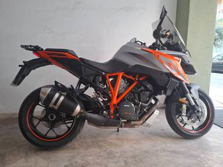 KTM 1290 Super Duke GT 2016 (4)