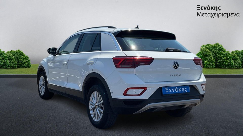 Volkswagen T-Roc LIFE 1.0 2022 (2)