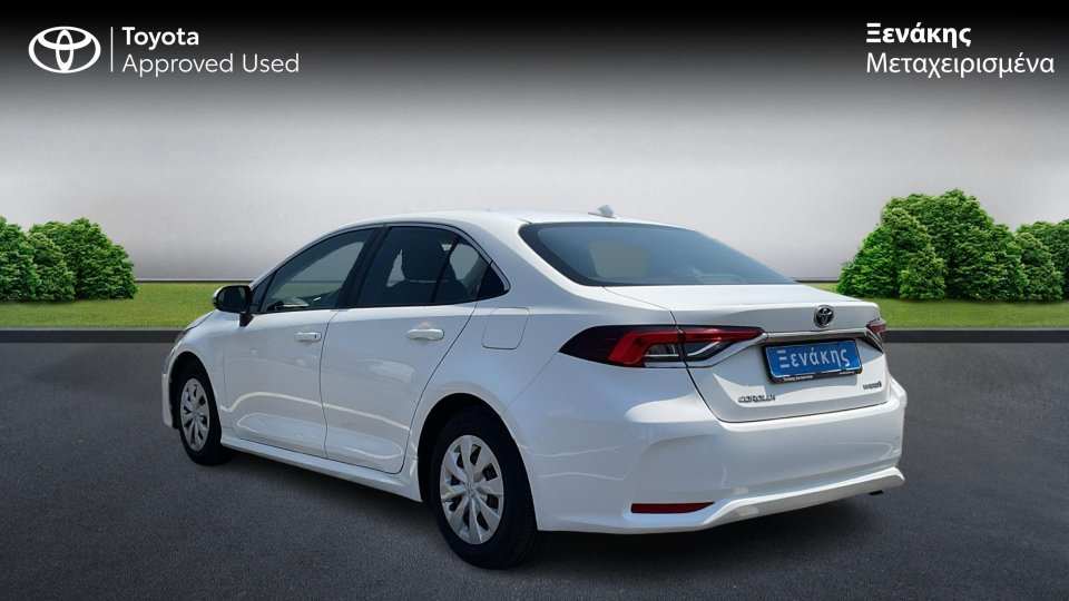 TOYOTA COROLLA SDN FEEL 1.8 2022 (2)