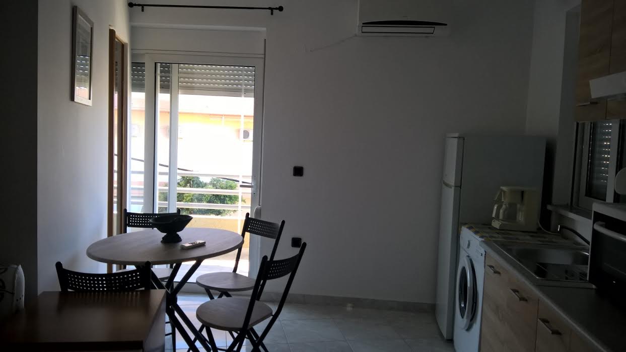 Διαμέρισμα  (2)