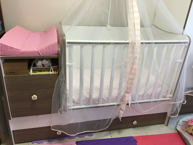 Πωλείται πλήρες παιδικό δωμάτιο 