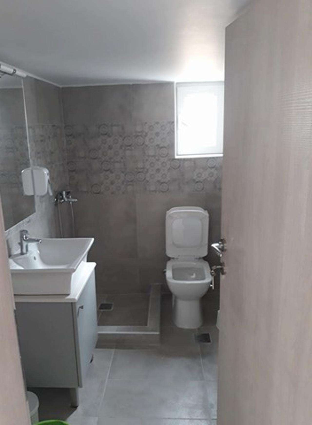 Διαμέρισμα  (2)