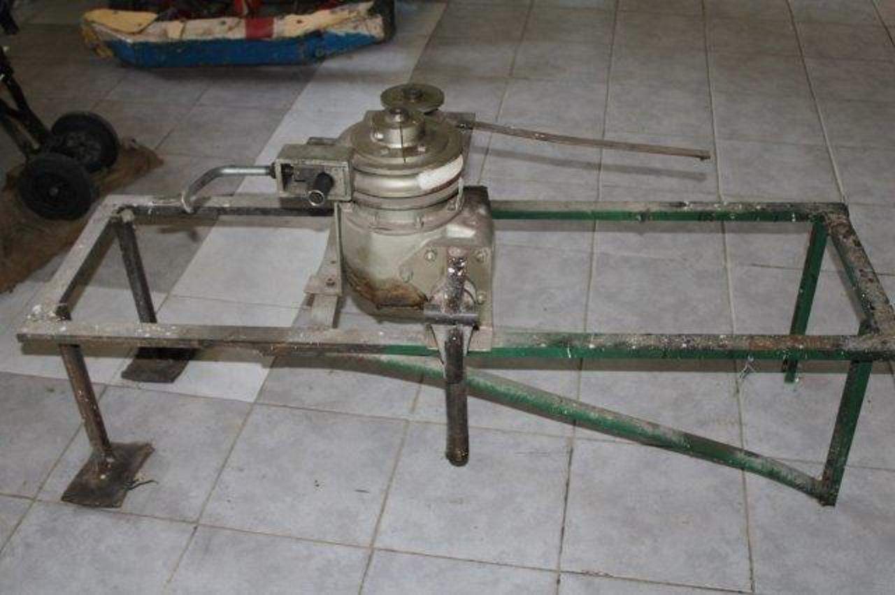 Πωλείται  Κουρμπαδόροι  (2)