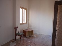 Πολυκατοικία  (2)