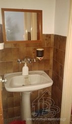 Κατάστημα  (2)