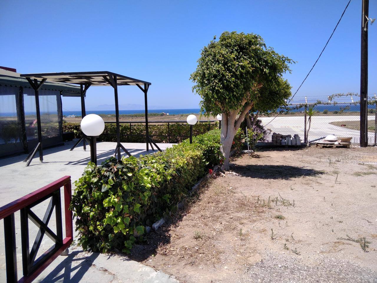 Κατάστημα  (6)